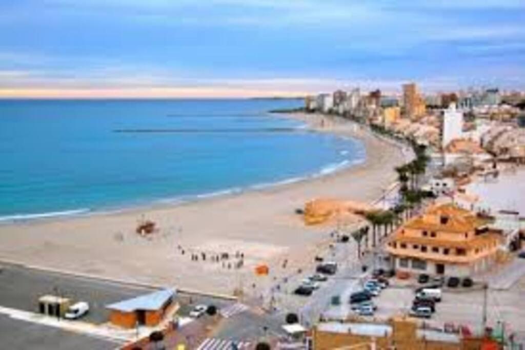 a 1 MINUTO DE LA PLAYA DEL CAMPELLO El Campello Exterior foto